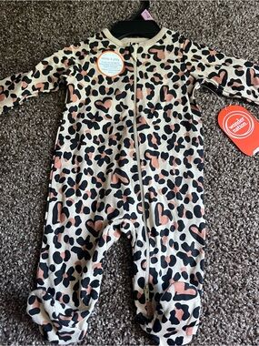 wonder nation Cream Leopard Heart Footed One-Piece with Pink Accents